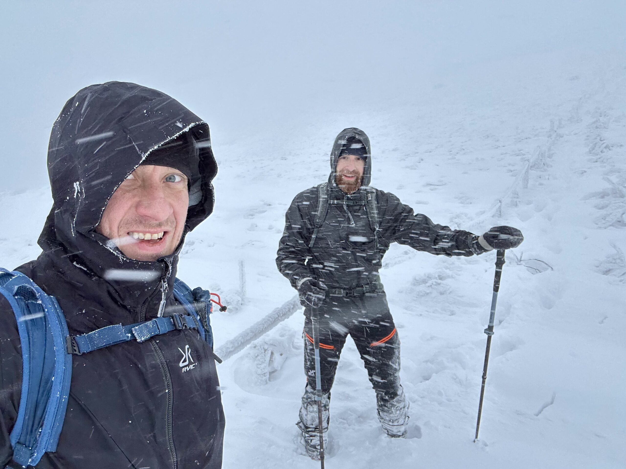 Bieszczady zimą – biwak i trekking